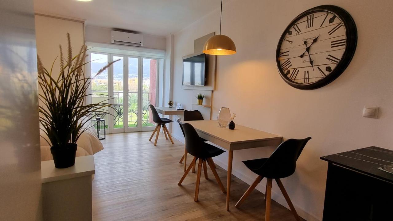 Jupiter. Moderno Estudio. Vistas Al Mar Y Montana Benalmadena Exterior photo